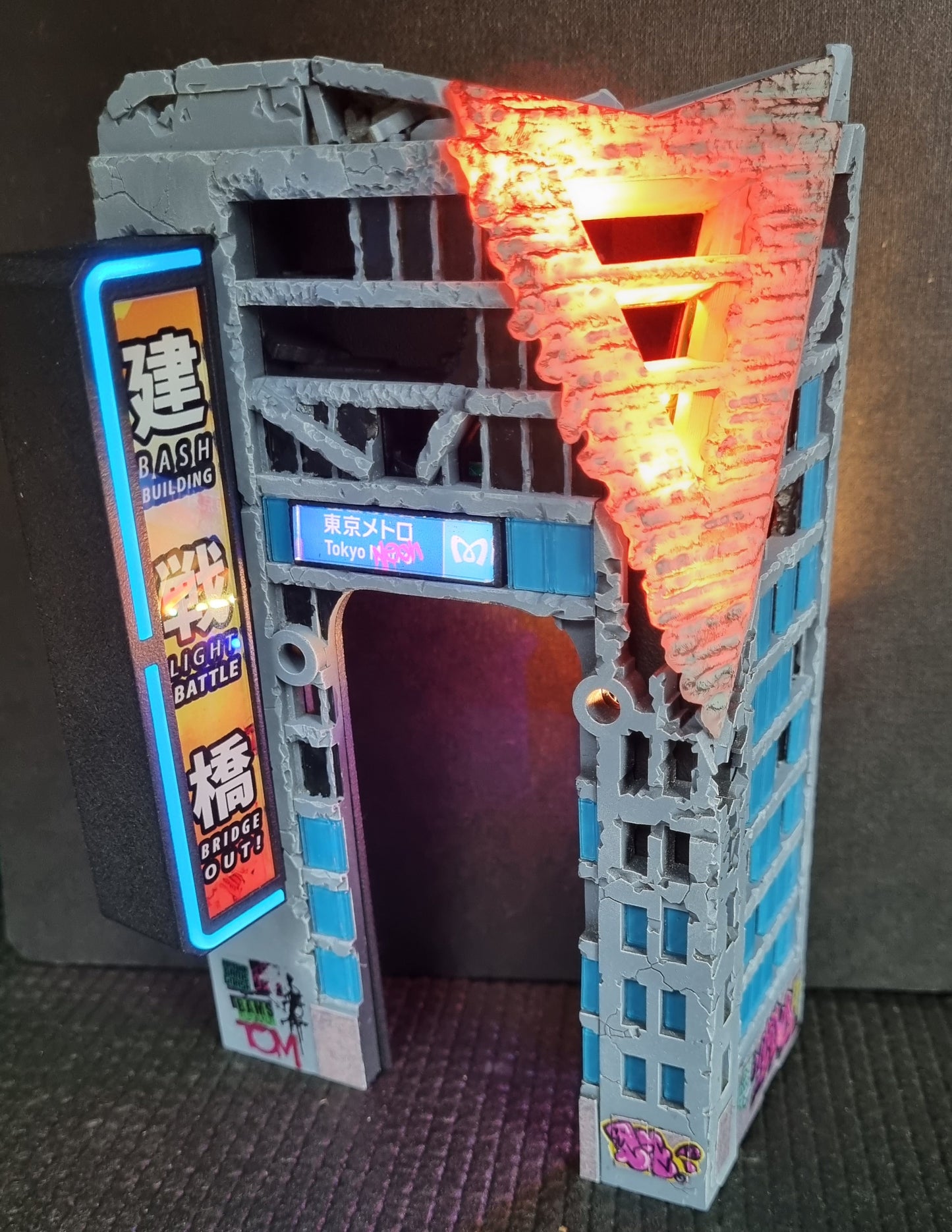 Godzilla "Subway" building mod (Tokyo Neon #3) (Colour version)