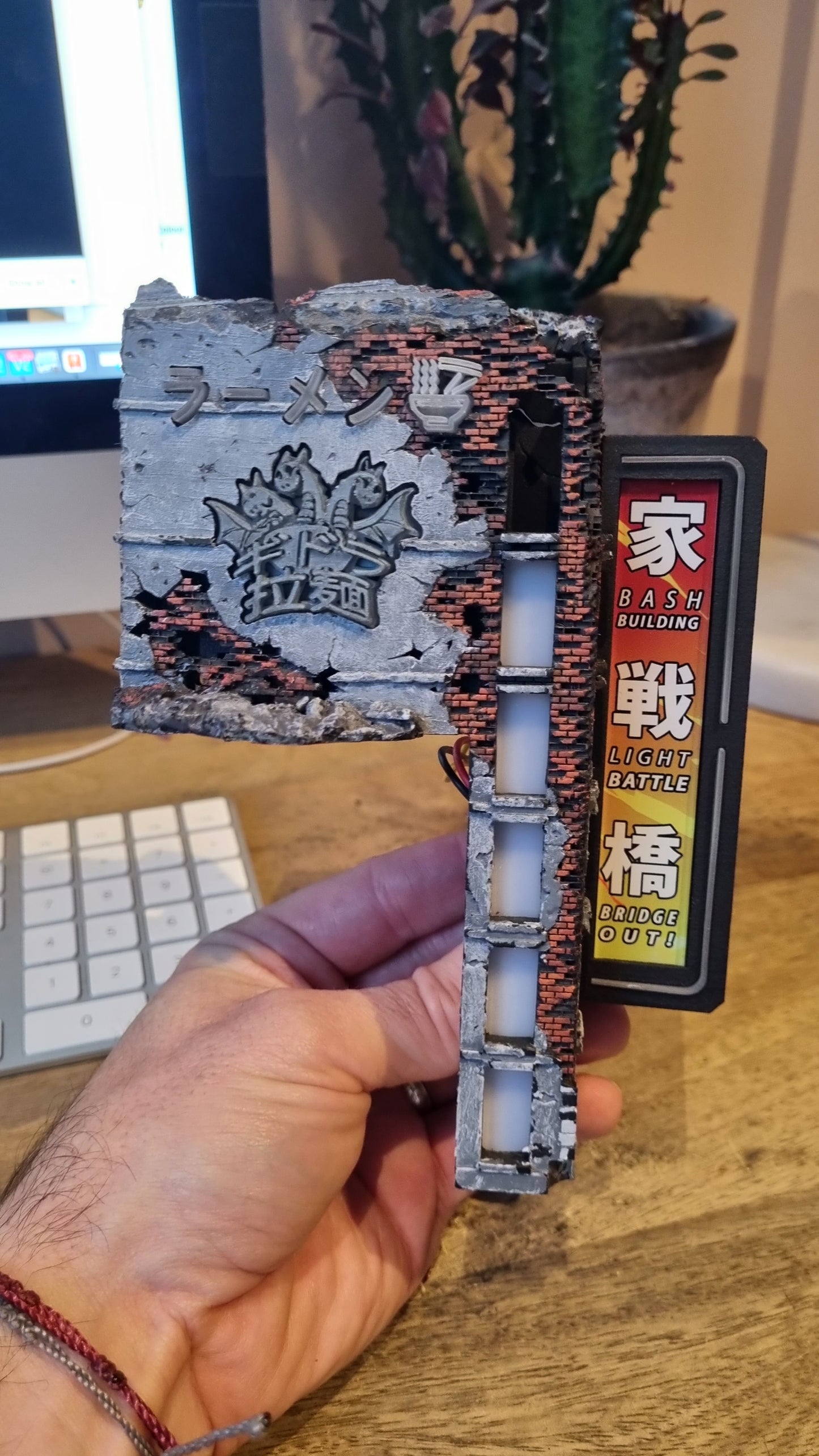 Godzilla "Noodle Bar" Building mod (Tokyo Neon #2) (Colour version)